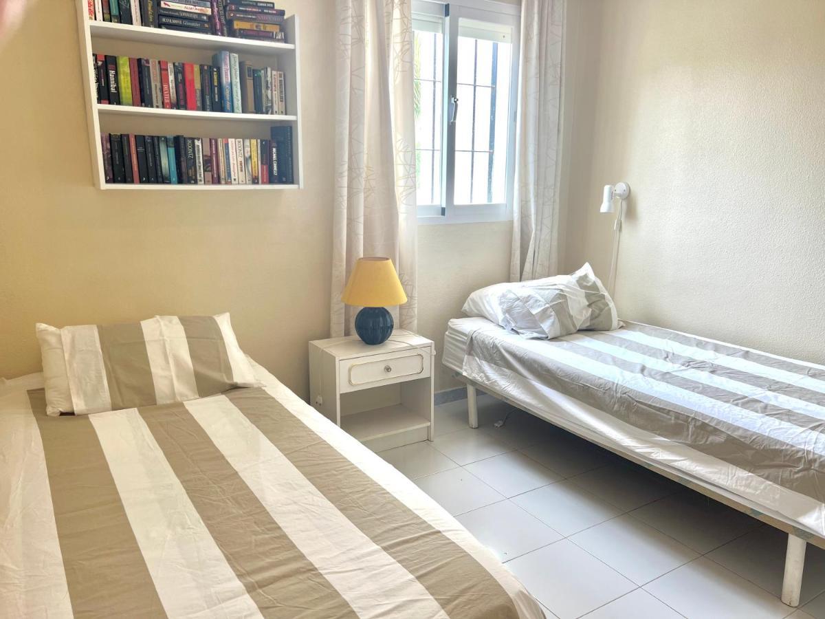 Fabulous Vacation In A 2 Bedroom Townhouse With 2 Terraces Overlooking The Sea, Suitable For 6 People 3 Swimming Pools Tennis And 200 Mts From The Sea El Faro Extérieur photo