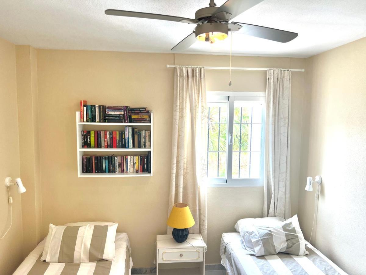 Fabulous Vacation In A 2 Bedroom Townhouse With 2 Terraces Overlooking The Sea, Suitable For 6 People 3 Swimming Pools Tennis And 200 Mts From The Sea El Faro Extérieur photo
