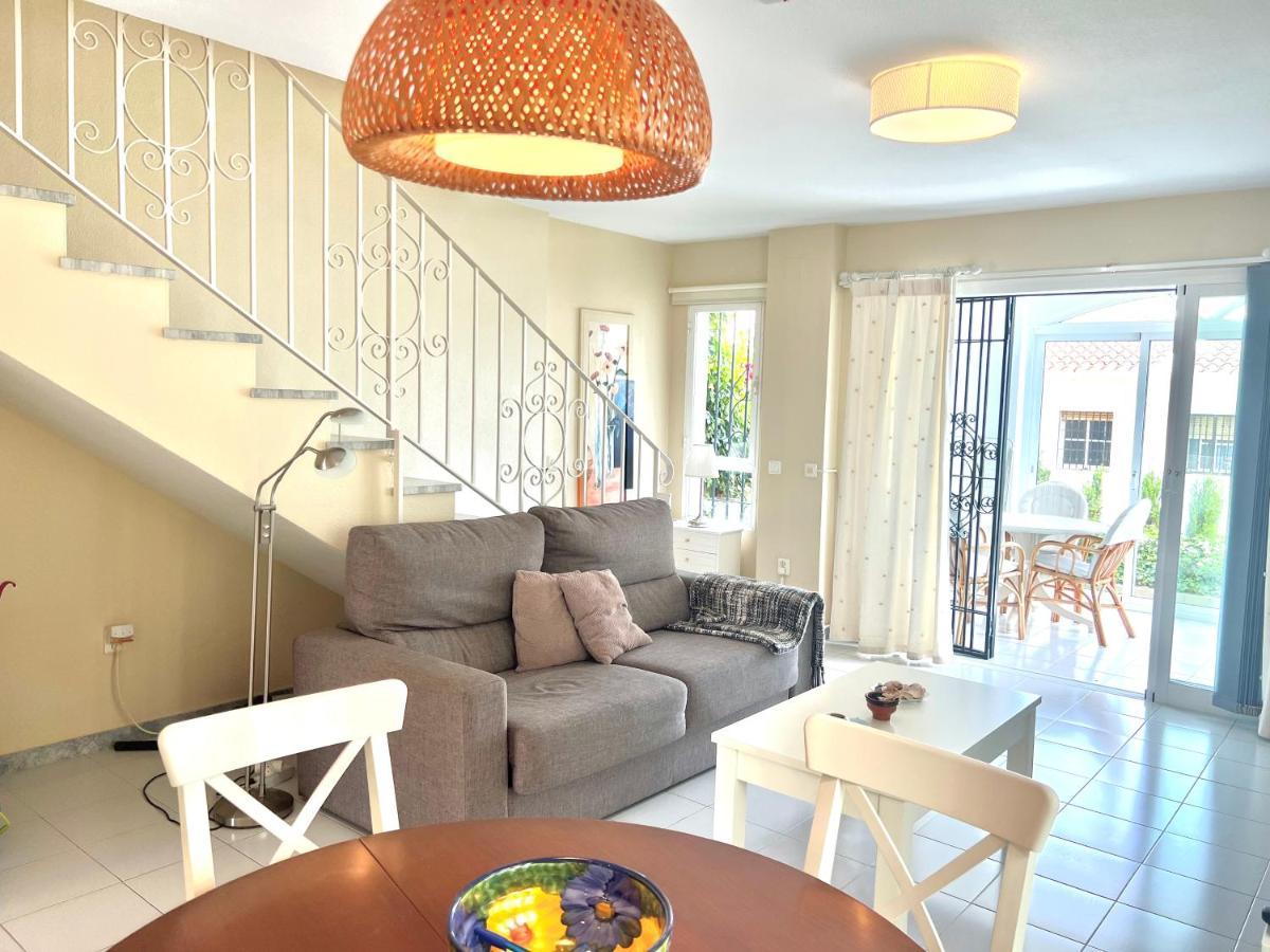 Fabulous Vacation In A 2 Bedroom Townhouse With 2 Terraces Overlooking The Sea, Suitable For 6 People 3 Swimming Pools Tennis And 200 Mts From The Sea El Faro Extérieur photo